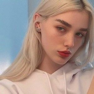 Meet your Posher, Harley